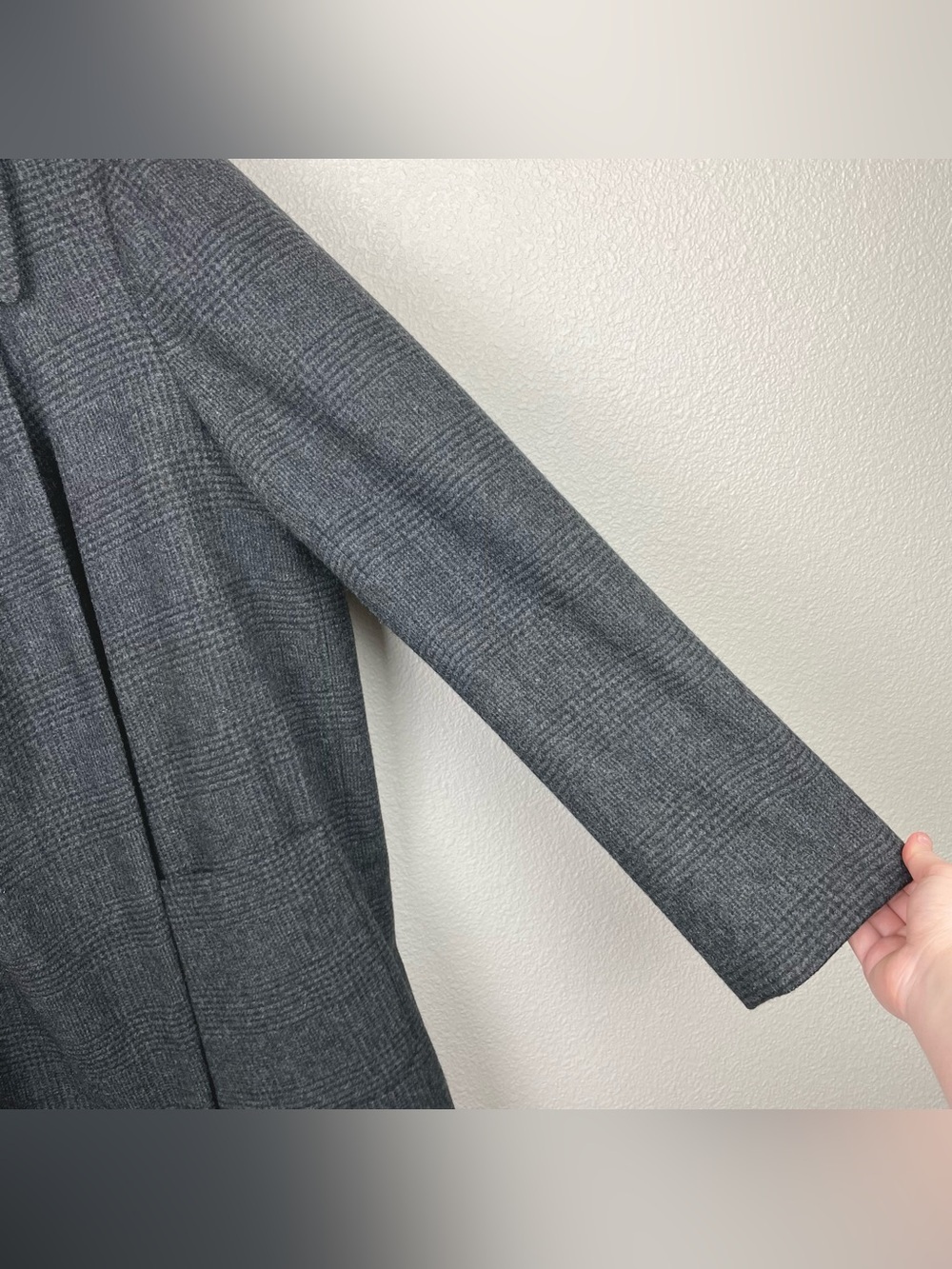 J.Crew Women's 10 Gray Plaid 100% Wool Blend Overcoat Highneck Posh Academia - Picture 4 of 16